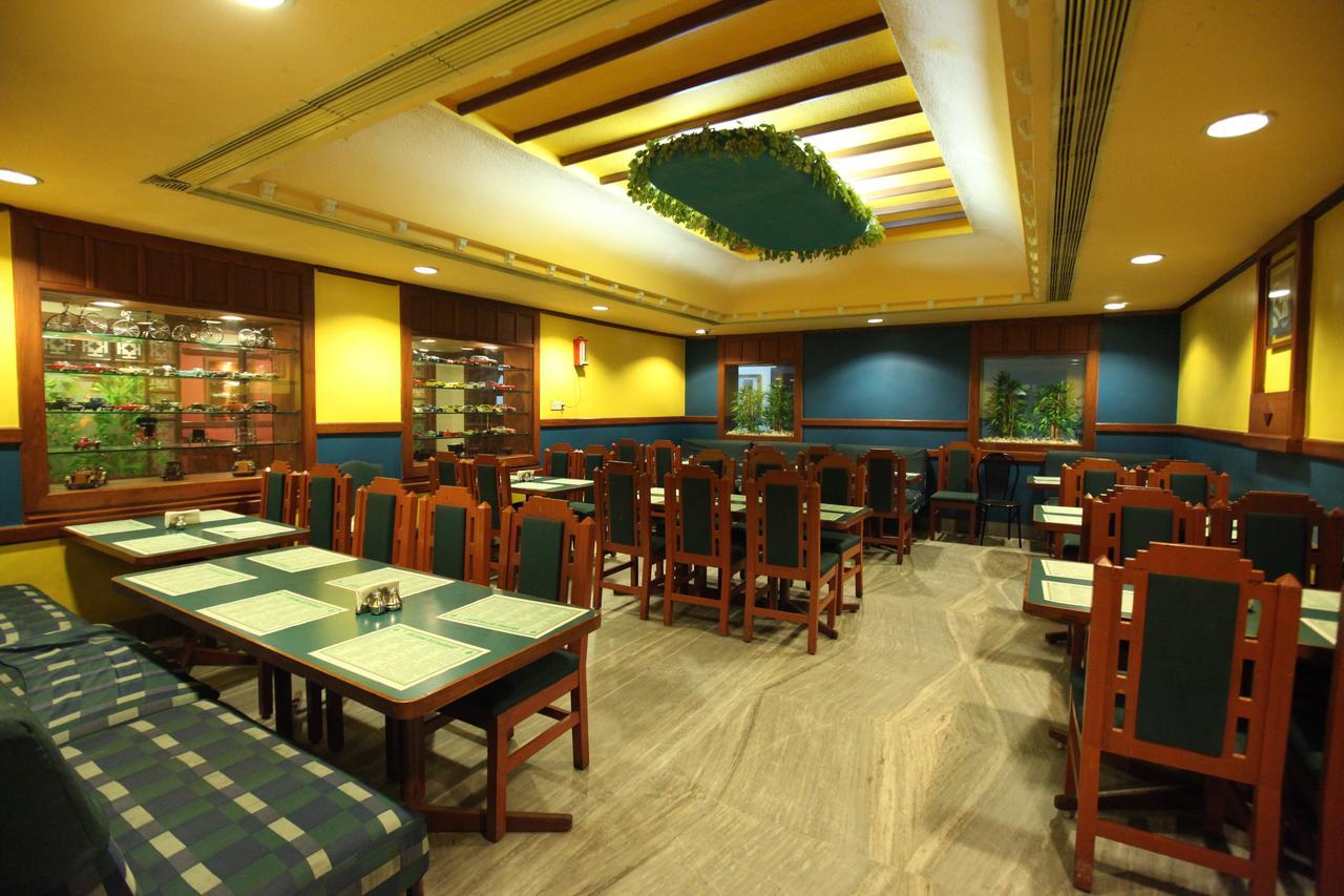 New Woodlands Hotel Chennai Exterior photo