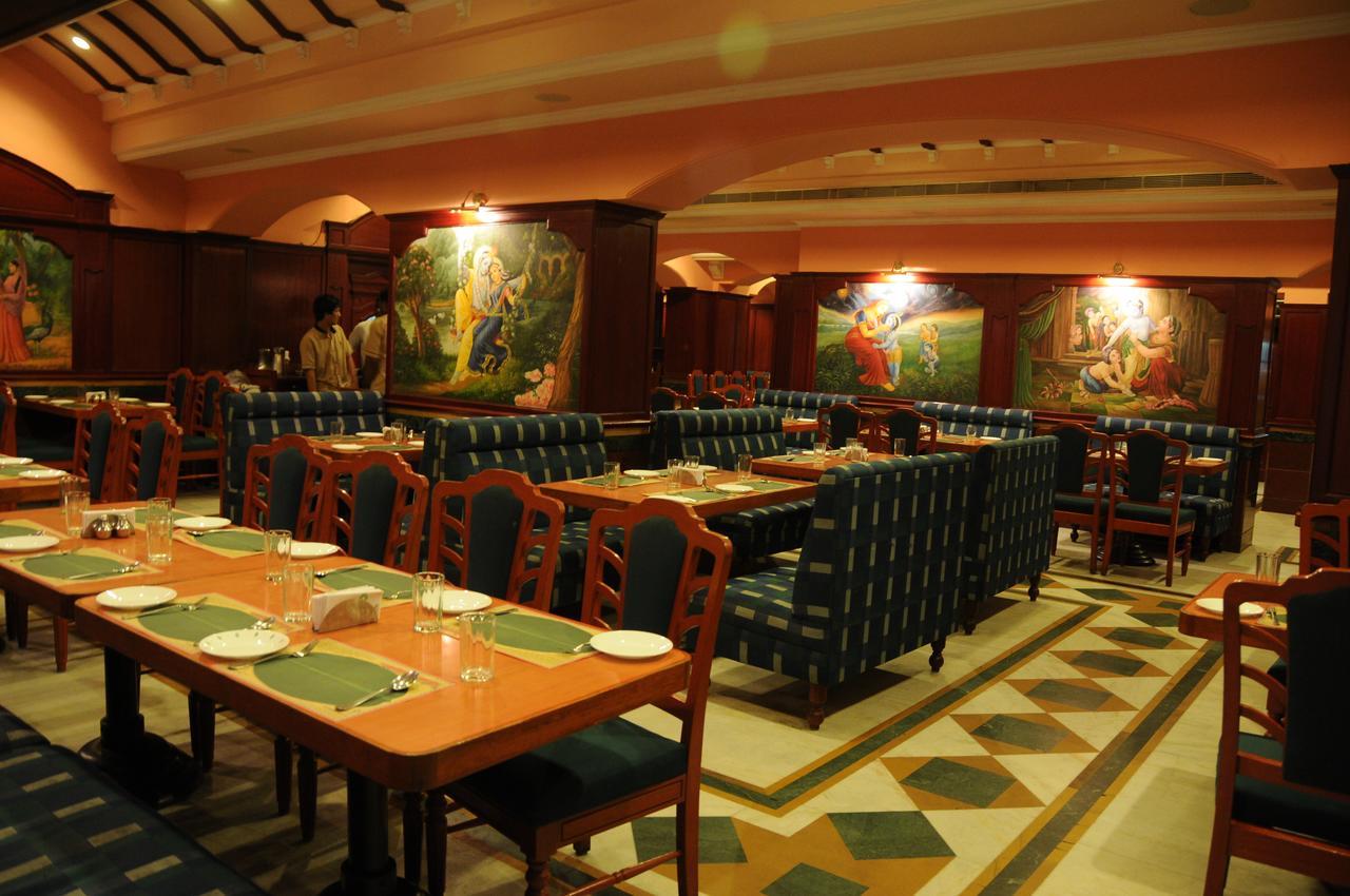 New Woodlands Hotel Chennai Exterior photo