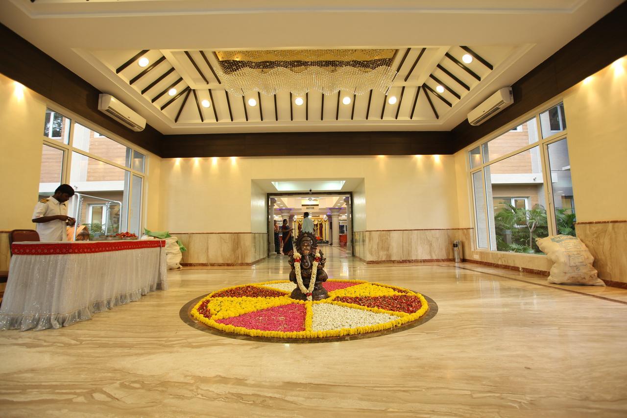 New Woodlands Hotel Chennai Exterior photo