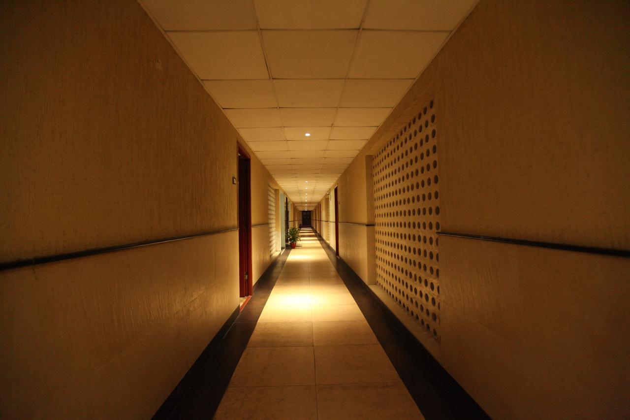 New Woodlands Hotel Chennai Exterior photo