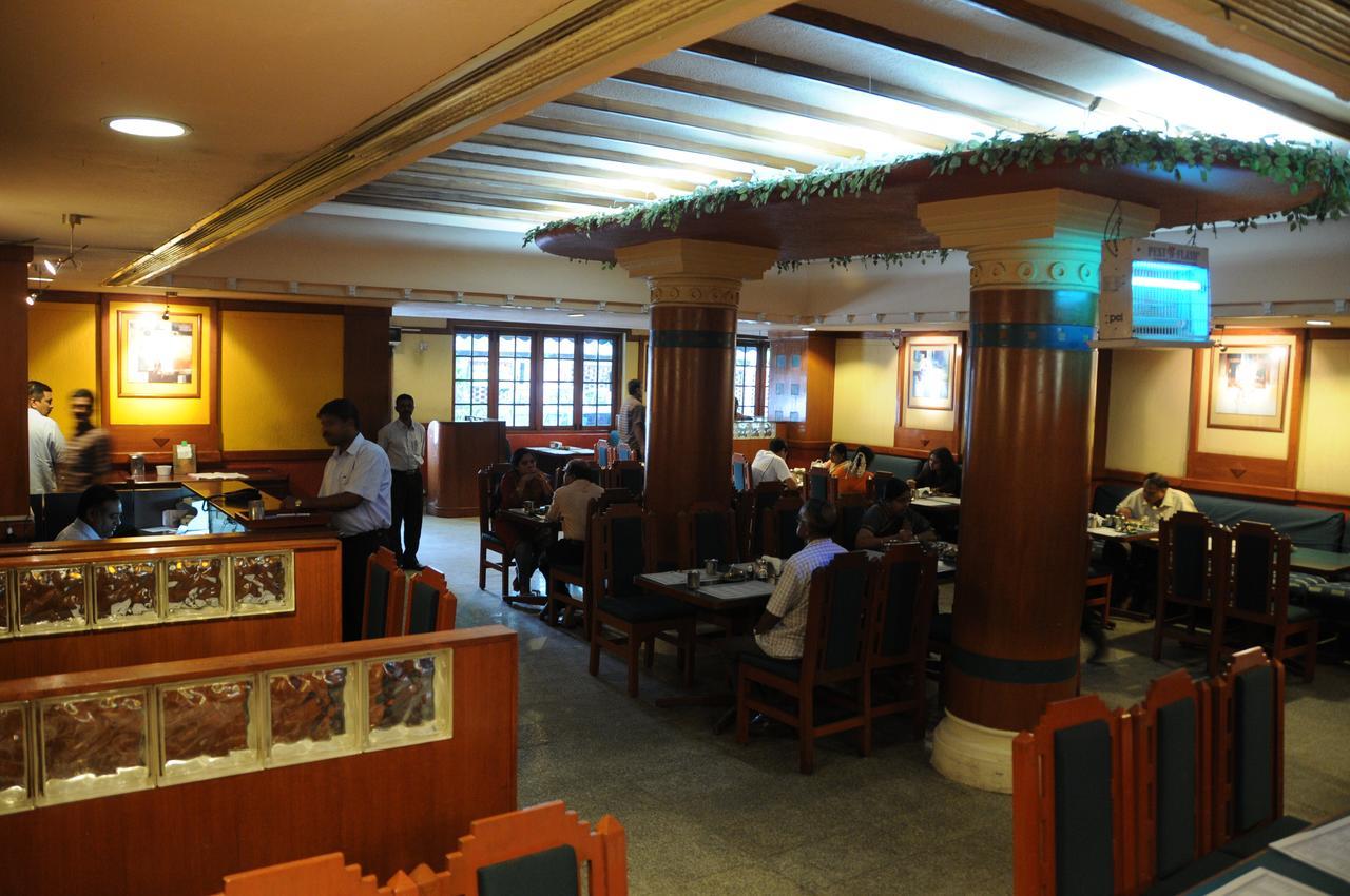 New Woodlands Hotel Chennai Exterior photo