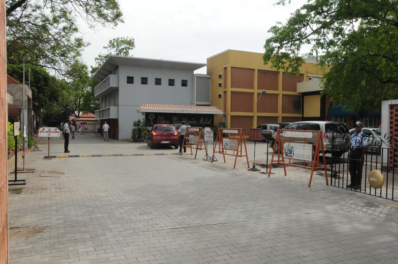 New Woodlands Hotel Chennai Exterior photo