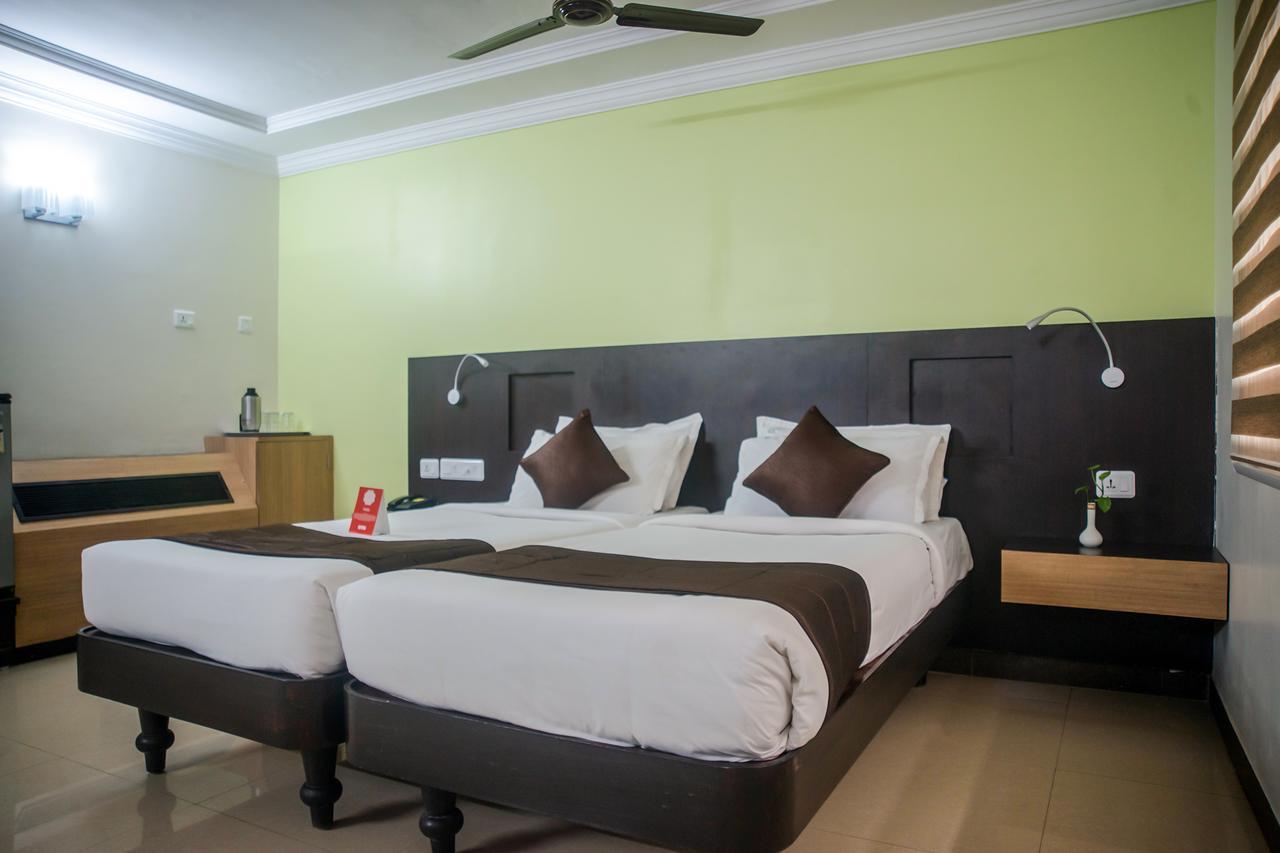 New Woodlands Hotel Chennai Exterior photo