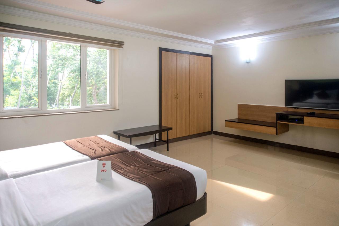 New Woodlands Hotel Chennai Exterior photo