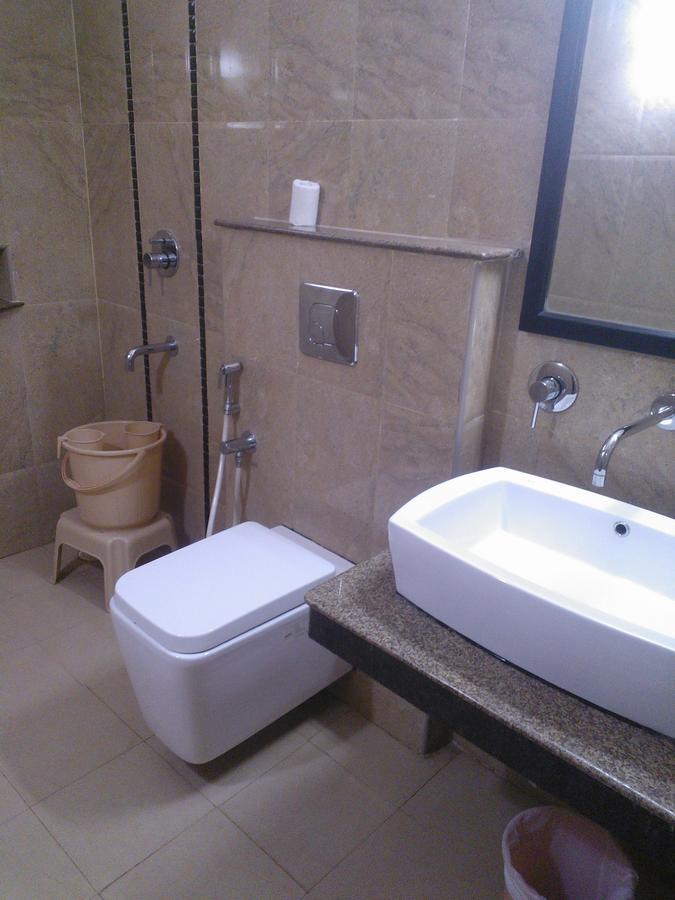 New Woodlands Hotel Chennai Exterior photo